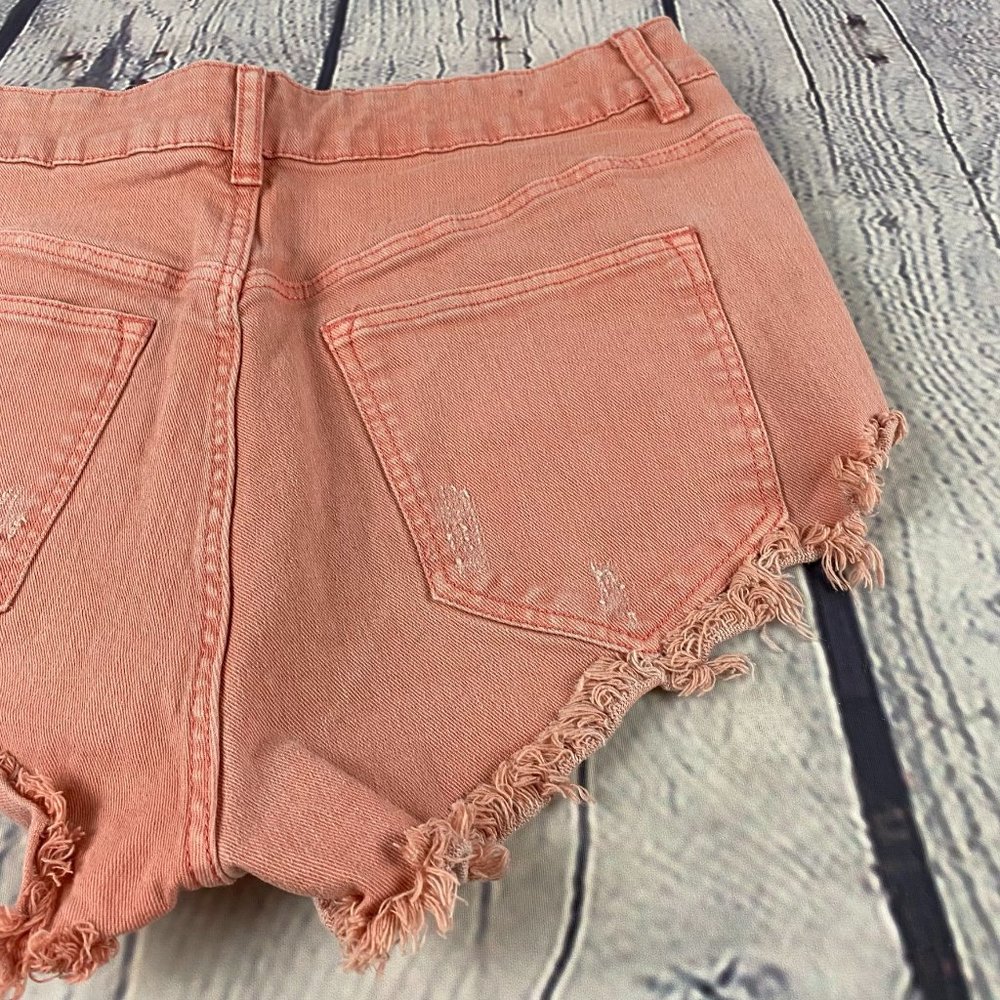 H&M Divided Pink Ripped Distressed Jean Shorts - Picture 5 of 5